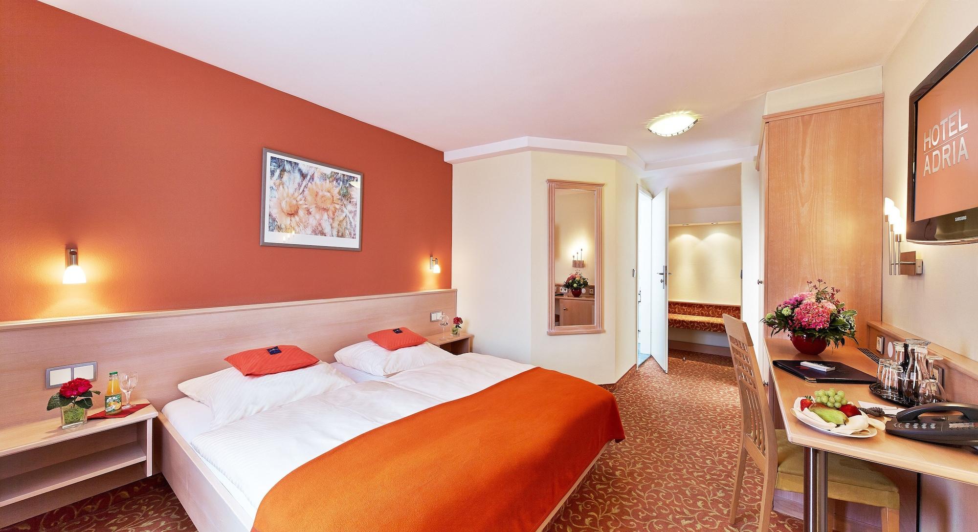 Hotel Adria Muenchen Bagian luar foto
