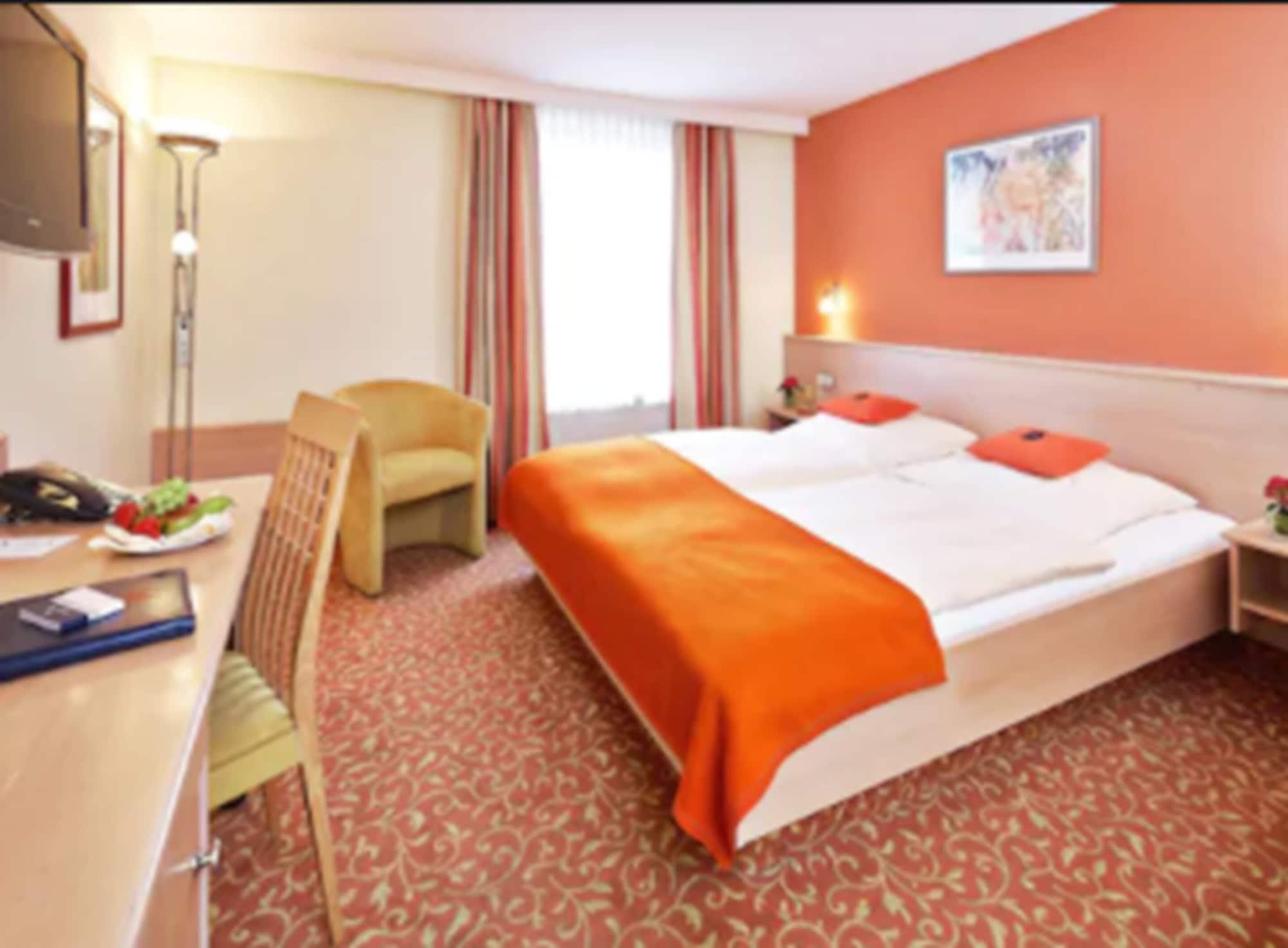 Hotel Adria Muenchen Bagian luar foto