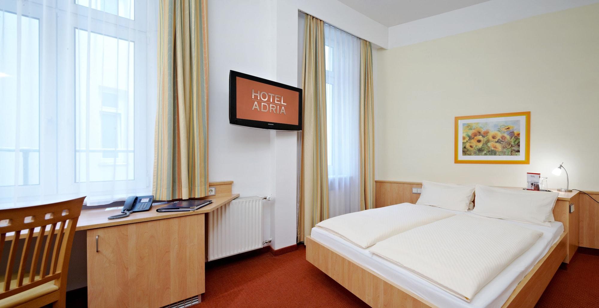 Hotel Adria Muenchen Bagian luar foto