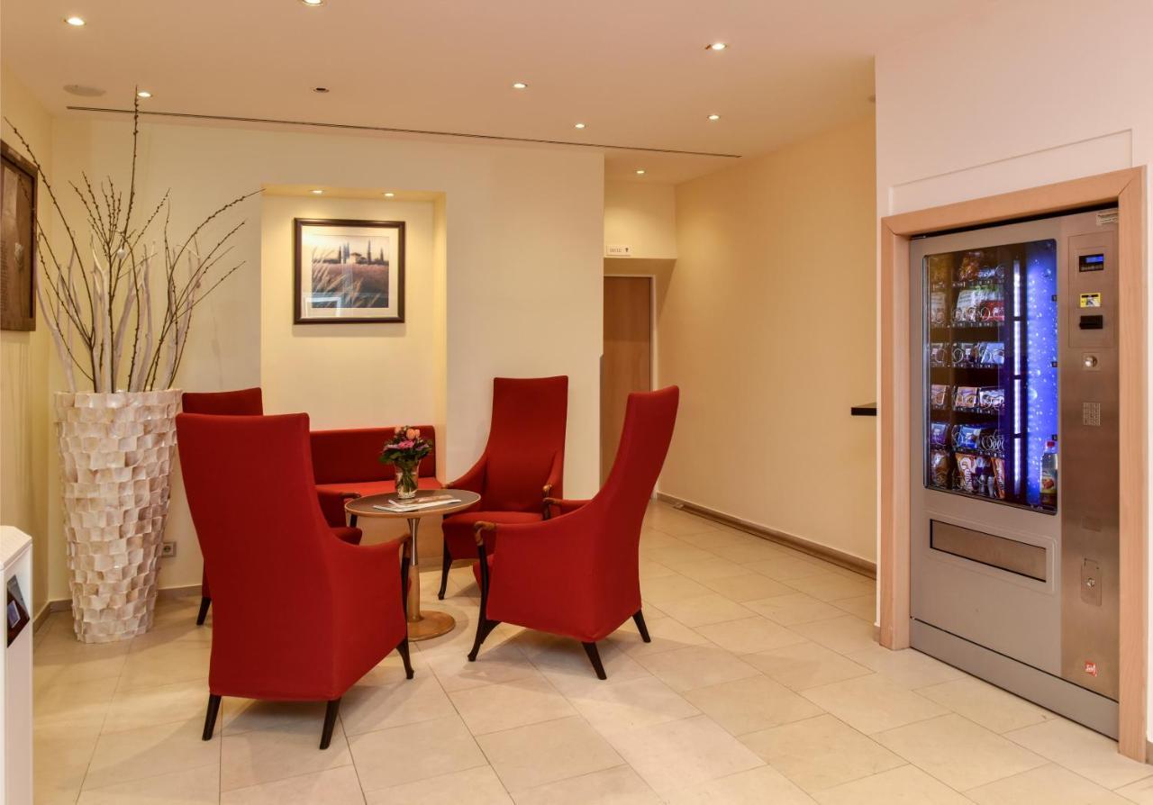 Hotel Adria Muenchen Bagian luar foto