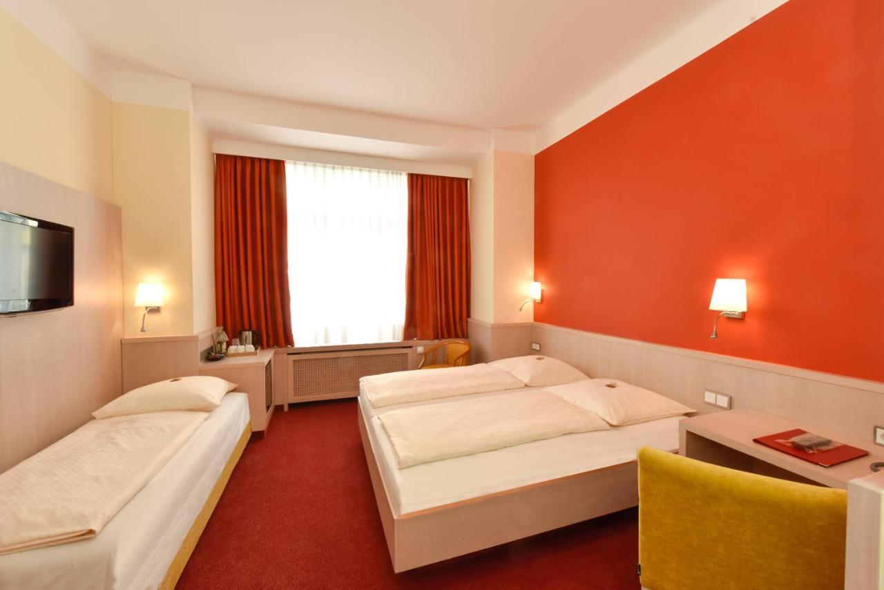 Hotel Adria Muenchen Bagian luar foto