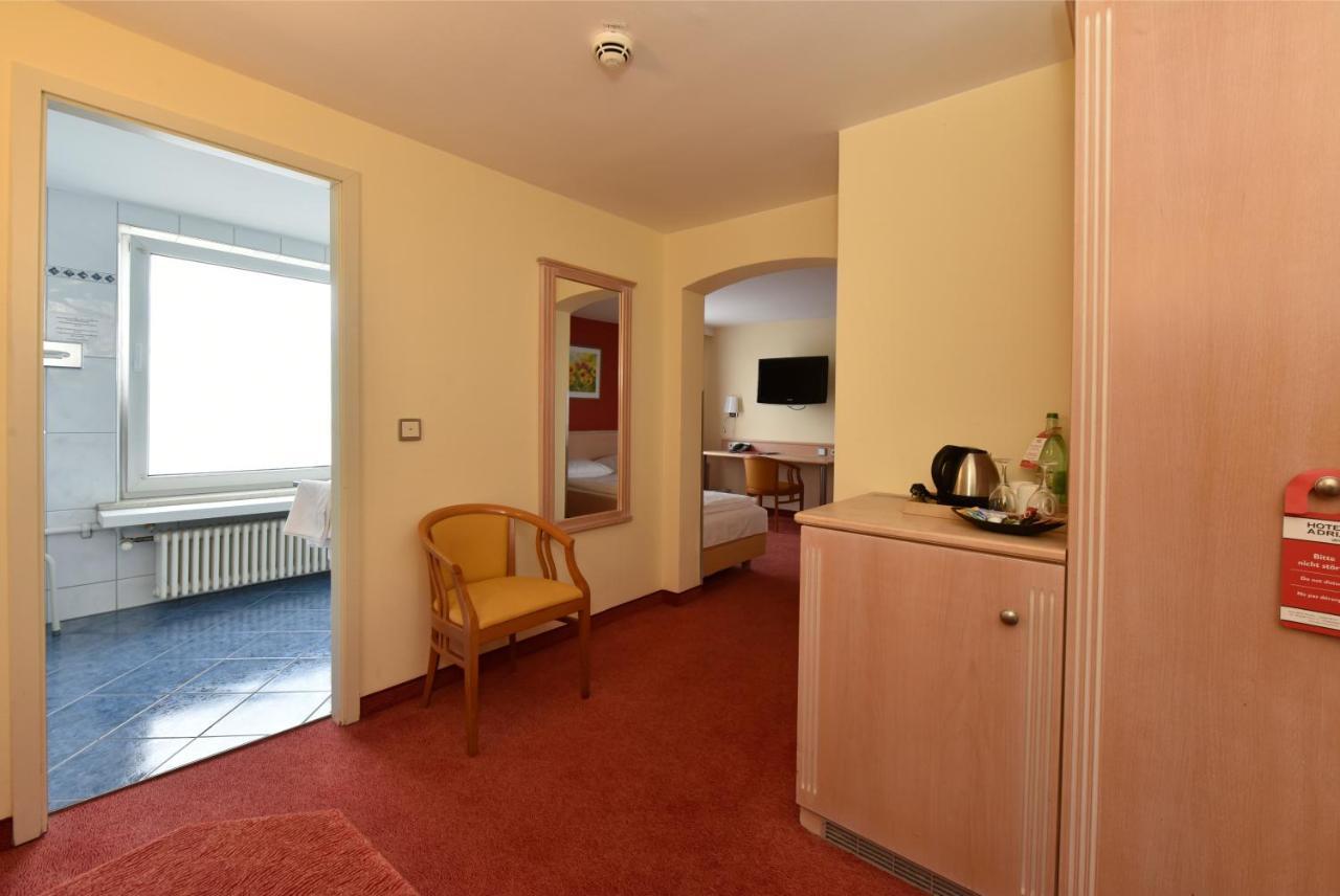 Hotel Adria Muenchen Bagian luar foto