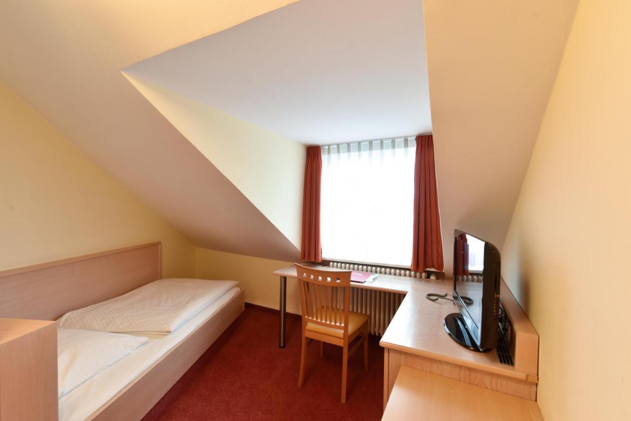 Hotel Adria Muenchen Bagian luar foto