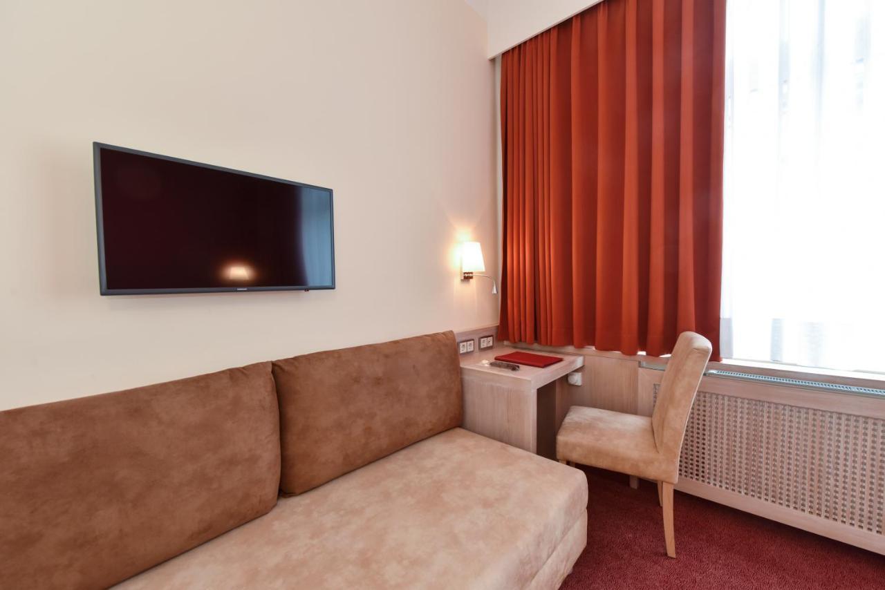 Hotel Adria Muenchen Bagian luar foto