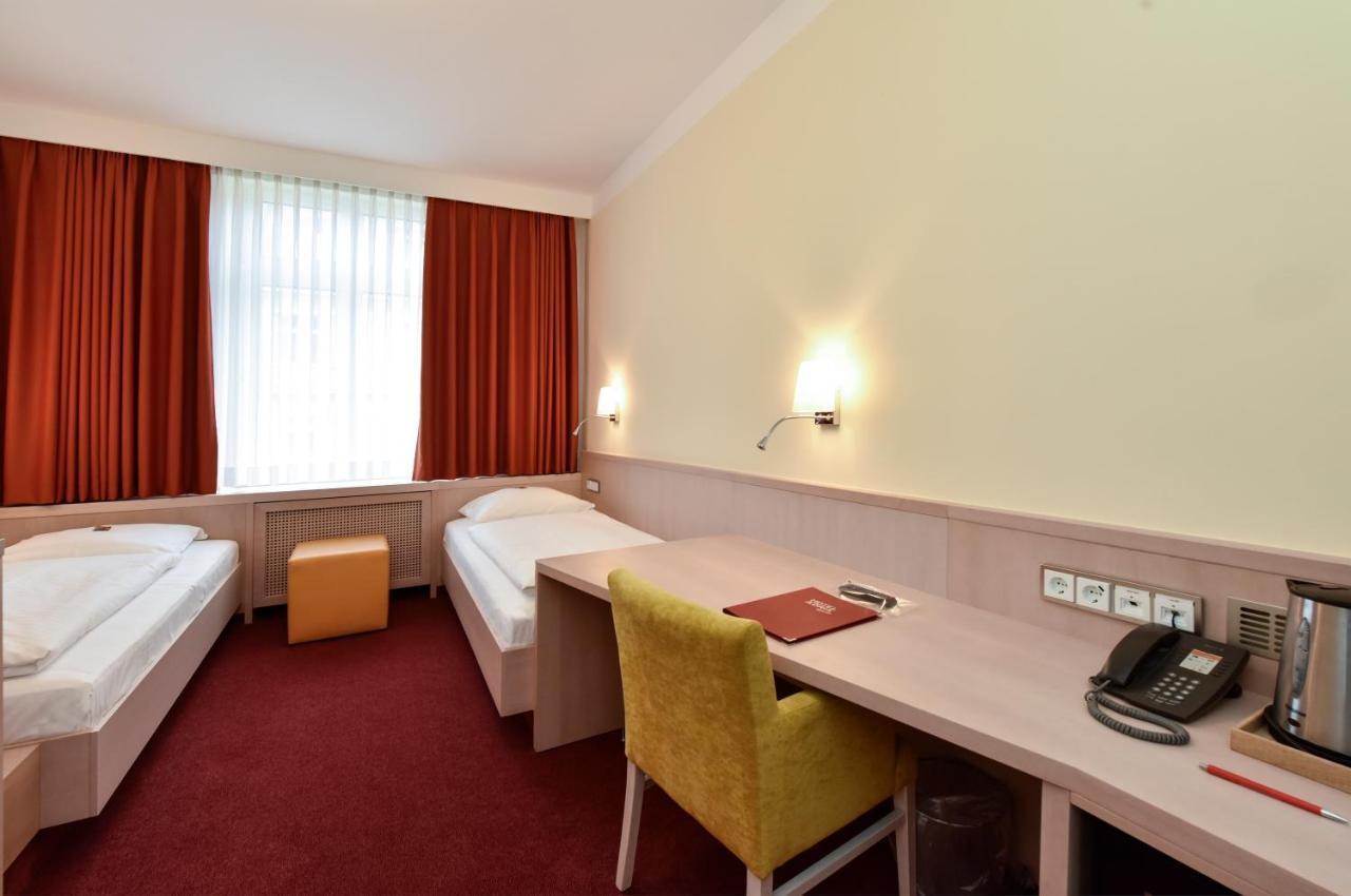 Hotel Adria Muenchen Bagian luar foto