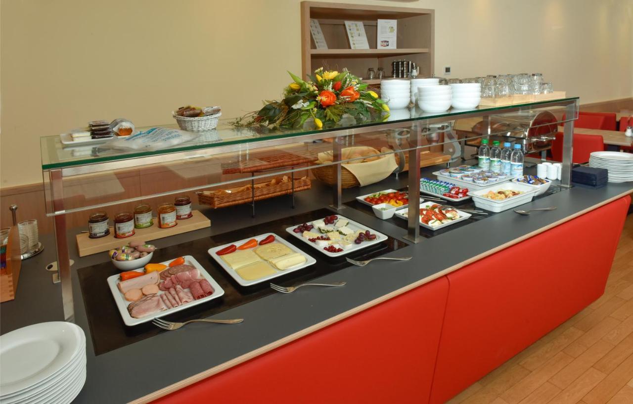 Hotel Adria Muenchen Bagian luar foto
