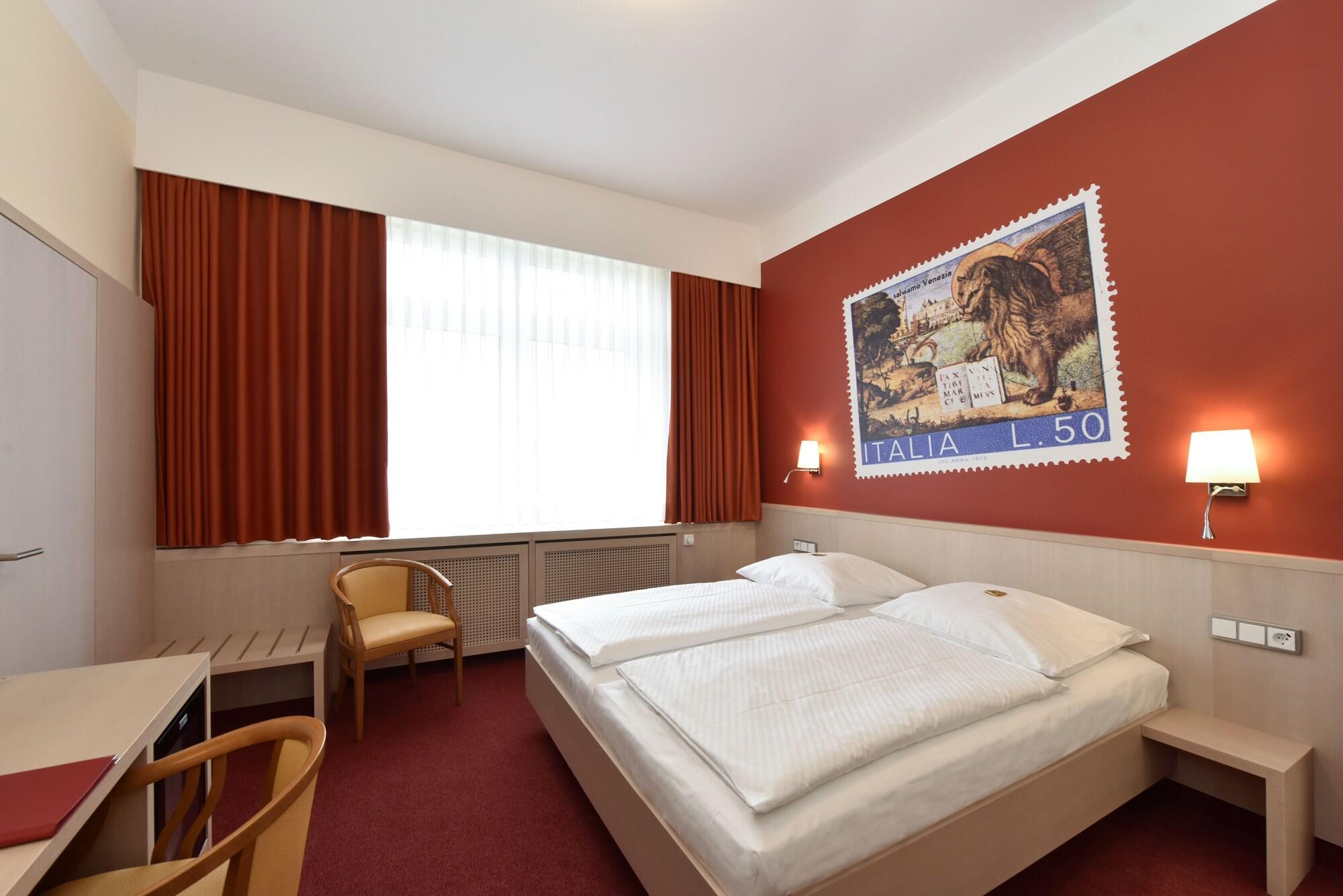 Hotel Adria Muenchen Bagian luar foto