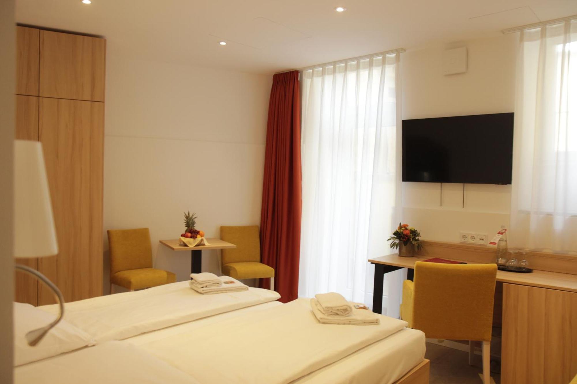 Hotel Adria Muenchen Bagian luar foto